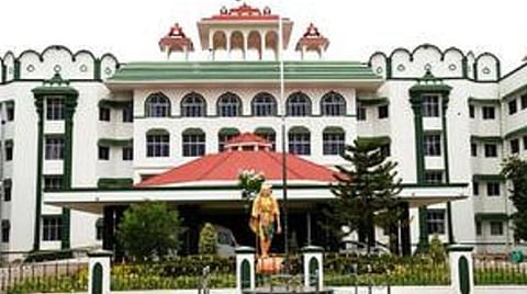சட்டம்-ஒழுங்கு பிரச்சினையை கருதாமல் பணத்துக்காக பதிவுகளை வெளியிடும் யூடியூபர்கள்: உயர் நீதிமன்றம் கருத்து