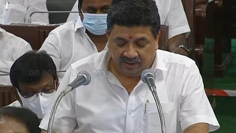 பட்ஜெட்டை தாக்கல் செய்த நிதியமைச்சர் பிடிஆர் பழனிவேல் தியாகராஜன்.