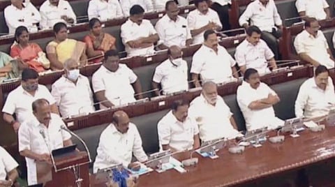 தமிழக சட்டப்பேரவையில் 2022-23 வேளாண் பட்ஜெட்டை தாக்கல் செய்த  வேளாண் துறை அமைச்சர் எம்.ஆர்.கே.பன்னீர்செல்வம்