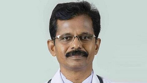கார் பார்க்கிங் பிரச்சினை: மூதாட்டிக்கு தொந்தரவு கொடுத்த டாக்டர் கைது