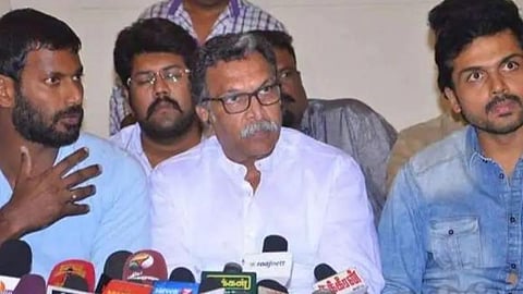 நடிகர் சங்கத் தேர்தல் - பொதுச்செயலாளர், பொருளாளர் பதவிகளை கைப்பற்றிய விஷால் அணி