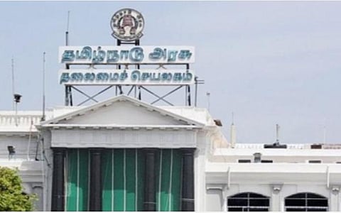 சட்டவிரோதமாக நீர்நிலைகளை ஆக்கிரமித்தவர்களுக்கு மாற்று இடம் கொடுக்க வேண்டிய அவசியம் கிடையாது: தமிழக அரசுக்கு உயர் நீதிமன்றம் கண்டனம்