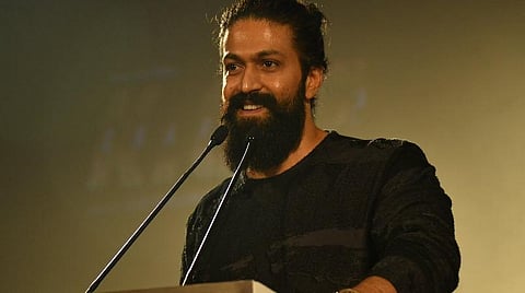 'கேஜிஎஃப் 2 Vs பீஸ்ட் அல்ல... கேஜிஎஃப் 2 & பீஸ்ட்' - பக்குவமான பேச்சால் ஈர்த்த நடிகர் யஷ்
