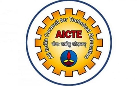 மாணவர் சேர்க்கை அதிகமுள்ள கல்லூரிகளில் 25 சதவீதம் கூடுதல் இடங்கள்: ஏஐசிடிஇ அனுமதி