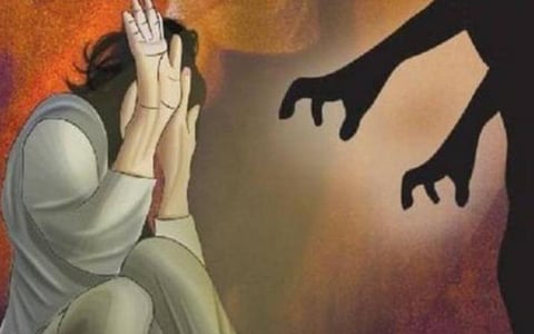 பெண் பணியாளருக்கு பாலியல் தொல்லை: கோபி அரசு மருத்துவர் மீது வழக்குப் பதிவு