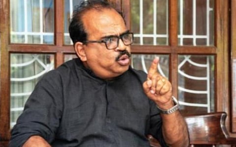 அரசியல் விவாதங்களில் கண்ணியம் குறையாதிருக்கட்டும்!