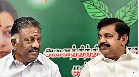 அதிமுக உட்கட்சி தேர்தல் குறித்து நிர்வாகிகளுடன் ஓபிஎஸ், இபிஎஸ் ஆலோசனை - இருதரப்பாக பிரிந்து வாக்குவாதம் செய்ததால் பரபரப்பு