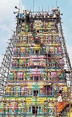 குடமுழுக்கு விழா நடைபெற்ற தாமல் வராகீஸ்வரர் கோயில்.