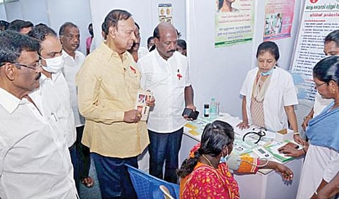 வானகரத்தில் நேற்று  கலைஞரின் ‘வருமுன் காப்போம்’ திட்டம் மற்றும் வட்டார அளவிலான சுகாதாரத்  திருவிழாவை  சுகாதாரத் துறை அமைச்சர் மா.சுப்பிரமணியன், பால்வளத் துறை அமைச்சர் சா.மு.நாசர், பெரும்புதூர் தொகுதி எம்பி டி.ஆர்.பாலு ஆகியோர் தொடங்கி வைத்தனர்.