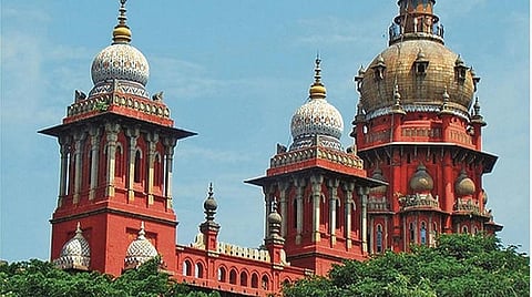மாமல்லபுரத்தில் குப்பை கிடங்குக்குள் நுழைவதற்கா நுழைவுக்கட்டணம்? - பேரூராட்சிக்கு உயர் நீதிமன்றம் கண்டனம்