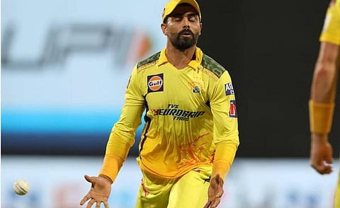 பந்தை கேட்ச் பிடிக்க தவறிய ஜடேஜா.