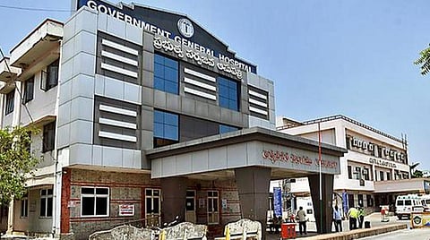மனவளர்ச்சி குன்றிய பெண் கூட்டு பலாத்காரம்: ஆந்திர அரசு மருத்துவமனையில் அதிர்ச்சி சம்பவம், 3 பேர் கைது