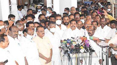 தஞ்சை தேர் விபத்தில் பலியானவர்களின் குடும்பங்களுக்கு தலா ரூ.25 லட்சம் இழப்பீடு வழங்க வேண்டும்: ஈபிஎஸ்
