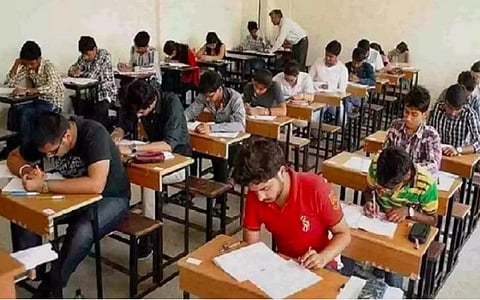 தமிழக தேர்வர்களுக்கு வெளி மாநிலங்களில் மையம்: ரயில்வே பணியாளர் தேர்வு வாரியத்துக்கு மநீம கண்டனம்