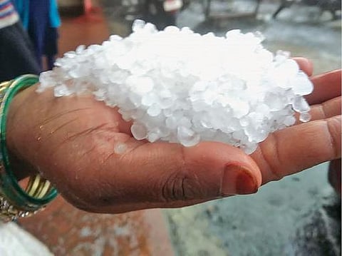 கோடை வெயில் சுட்டெரித்த உதகையில் ஆலங்கட்டி மழை
