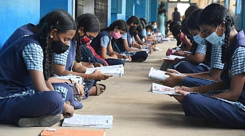 1 முதல் 9-ம் வகுப்பு வரை இறுதி தேர்வு கட்டாயம்: பள்ளிக்கல்வி அதிகாரிகள் விளக்கம்