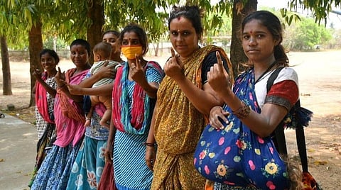 பழங்குடியினருக்கு சாதிச் சான்றிதழ் வழங்கும் நடைமுறையை எளிமைப்படுத்துமா அரசு?