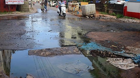 மழைநீர் வடிகாலில் 2,217 கழிவுநீர் இணைப்புகள்: 1,405 இணைப்புகளை துண்டித்த சென்னை மாநகராட்சி