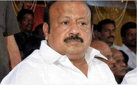 தமிழகம் முழுவதும் 52 உரக்கடைகளின் உரிமம் தற்காலிக ரத்து: அமைச்சர் எம்.ஆர்.கே.பன்னீர்செல்வம் தகவல்