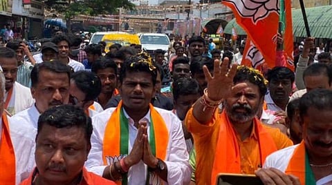 கர்நாடகா மாநிலத்தில் அண்ணாமலை வாயிலாக தமிழர்களின் வாக்கை குறி வைக்கும் பாஜக