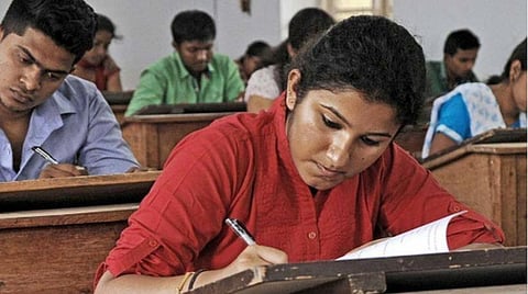 டான்செட் நுழைவுத் தேர்வு நாளை தொடக்கம்: கல்லூரிகளுக்கு விடுமுறை அறிவிப்பு