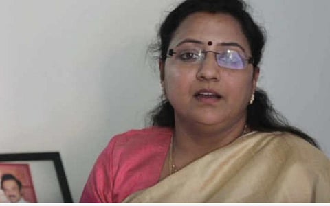 கரோனா காலத்தில் சிறப்பான பணி செய்த செவிலியர்களுக்கு டாக்டர் கனிமொழி எம்.பி. பாராட்டு