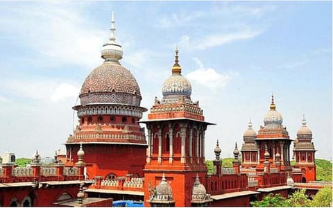 அனைத்து துறை குரூப்-1 அதிகாரிகளுக்கும் ஐஏஎஸ் பதவி உயர்வு - தமிழ்நாடு ஆட்சிப் பணியை உருவாக்க உயர் நீதிமன்றம் உத்தரவு
