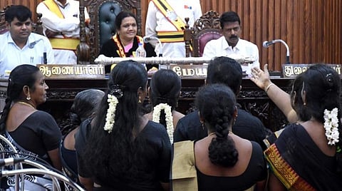 அராஜகமான முறையில் நடந்தால் கடும் நடவடிக்கை - அதிமுக கவுன்சிலர்களுக்கு மதுரை மேயர் எச்சரிக்கை