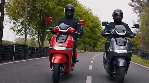 ஐ-கியூப் புதிய மாடல் ஸ்கூட்டர் டிவிஎஸ் நிறுவனம் அறிமுகம் - விலை ரூ.98 ஆயிரம் முதல்