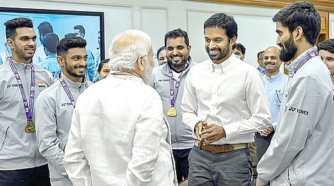 பாட்மிண்டனில் தங்கம் வென்ற இந்திய அணிக்கு பிரதமர் மோடி பாராட்டு