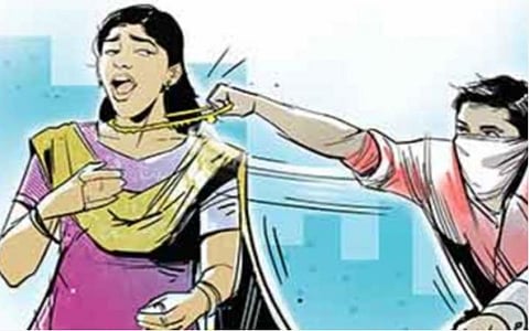 ஆற்காடு | பெண்ணிடம் தங்க சங்கிலி பறிப்பு