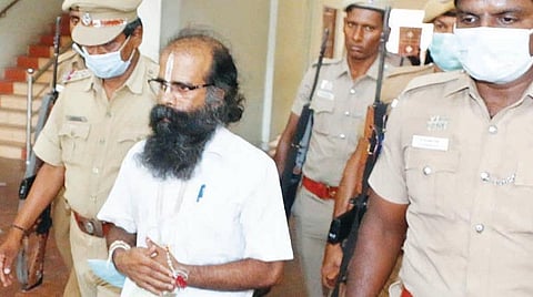 வெளிநாடுகளுக்கு வாட்ஸ்-அப் அழைப்பு வழக்கில் முருகன் விடுதலை