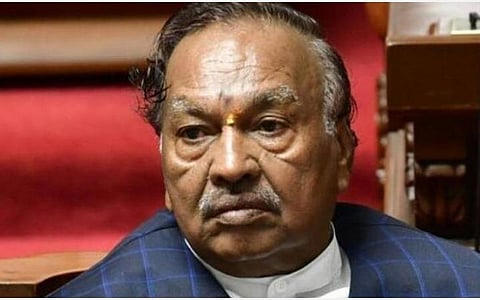 ஒப்பந்ததாரர் தற்கொலையால் பதவி விலகிய கர்நாடக முன்னாள் அமைச்சர் தமிழக கோயில்களில் பரிகார பூஜை