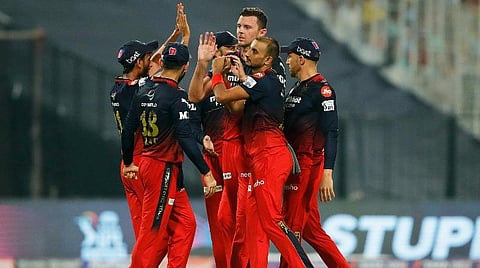 IPL 2022 Eliminator | லக்னோ கனவை தகர்த்த ஹேசில்வுட் - குவாலிபையருக்கு தகுதிபெற்ற பெங்களூரு