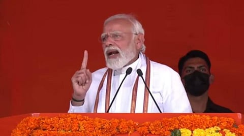 ஹைதராபாத் பேகம்பேட் விமான நிலையத்தில் இன்று மதியம் பாஜக கட்சி நிர்வாகிகள் கூட்டத்தில் கலந்துக்கொண்டு பேசிய பிரதமர் நரேந்திர மோடி. 