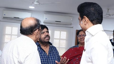 இயக்குநர் டி.ராஜேந்தர் உடல்நிலை குறித்து நேரில் கேட்டறிந்த முதல்வர் மு.க.ஸ்டாலின்