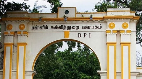 9-ம் வகுப்பில் தொழிற்கல்வி பாடம் வரும் கல்வியாண்டு முதல் நிறுத்தம்: பள்ளிக்கல்வித் துறை அதிகாரிகள் தகவல்