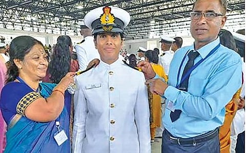 கப்பல் படை அதிகாரியாக படகரின பெண் நியமனம்