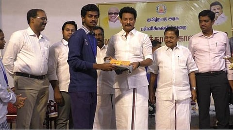 அரசு பள்ளி வறுமையின் அடையாளமல்ல; பெருமையின் அடையாளம்: அமைச்சர் அன்பில் மகேஷ் பெருமிதம்