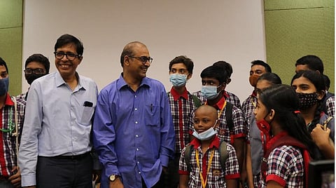 ஆன்லைன் மூலம் நடத்தப்படும் 'அவுட் ஆஃப் தி பாக்ஸ்' பாடத்திட்டம் - ஐஐடி சென்னை புதிய இலக்கு