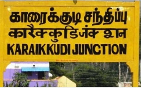 அதிமுக வார்டு புறக்கணிக்கப்படுவதாக புகார்: காரைக்குடியில் மக்கள் உதவியோடு கழிவுகளை அகற்றிய கவுன்சிலர்