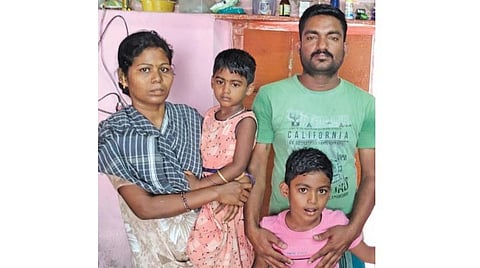 சிறு வயதிலேயே சர்க்கரை நோயால் பாதிக்கப்பட்ட அண்ணன், தங்கை: இன்சுலின் வாங்கக்கூட காசில்லை என பெற்றோர் வேதனை