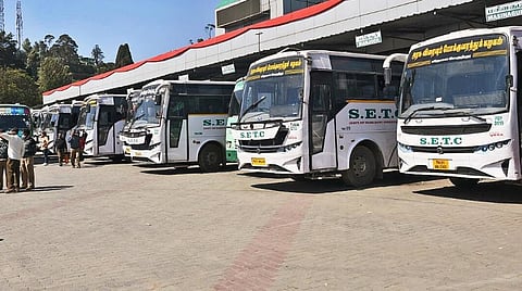 பள்ளிகள் திறப்பு | சென்னை, பிற ஊர்களிலிருந்து கூடுதலாக 1450 பேருந்துகள் இயக்கம்