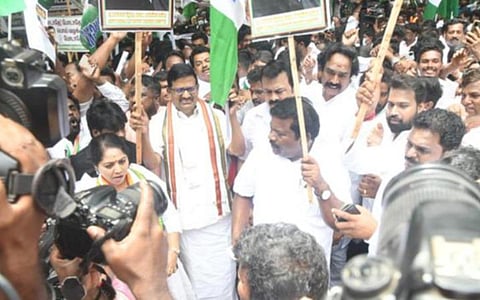 சென்னை சாஸ்திரிபவன் முற்றுகை தமிழ்நாடு காங். தலைவர் அழகிரி உள்பட 300 பேர் கைது