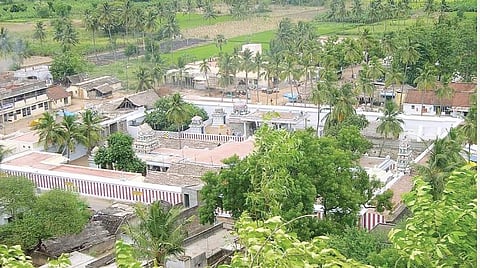 திருவண்ணாமலை மாவட்டத்தில் புகழ்பெற்ற ஆன்மிக தலமான படைவீடு ஊராட்சியில் ஆரம்ப சுகாதார நிலையம்: மக்கள் கோரிக்கை