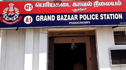 புதுச்சேரியில் அழகு நிலையத்தில் புகுந்து கத்தி முனையில் நகை, பணம் பறித்த வழக்கில் மேலும் ஒருவர் கைது