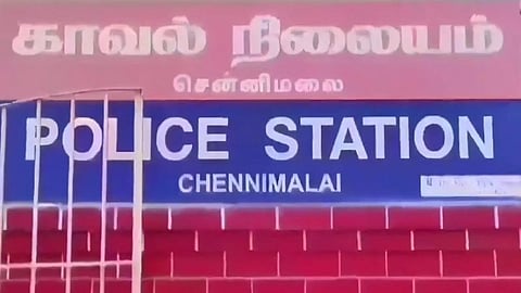 சென்னிமலையில் செல்போன் டவர் மாயம்: போலீஸார் வழக்குப்பதிந்து விசாரணை