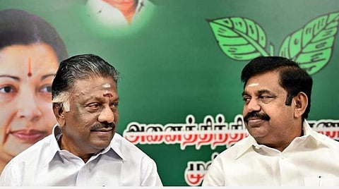 அதிமுக மாவட்டச் செயலாளர்கள், நிர்வாகிகள் மத்தியில் பழனிசாமிக்கு பெருகும் ஆதரவு: சட்ட ரீதியாக பொதுக்குழு கூட்டத்தை தடுக்க ஓ.பன்னீர்செல்வம் தீவிர ஆலோசனை