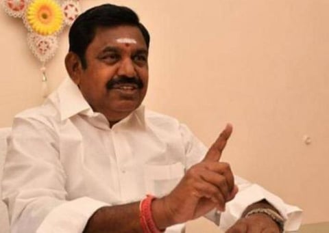 அதிமுக பொதுக்குழு கூட்டத்திற்குப் புறப்பட்டார் ஈபிஎஸ்: எதிர்ப்பு கோஷங்கள் எழுப்பிய ஓபிஎஸ் ஆதரவாளர்கள்
