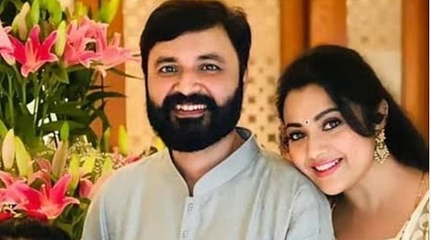 ’வாழ்க்கை மிகவும் கொடுமையானது’ - மீனா கணவர் இறப்புக்கு திரையுலகம் இரங்கல்